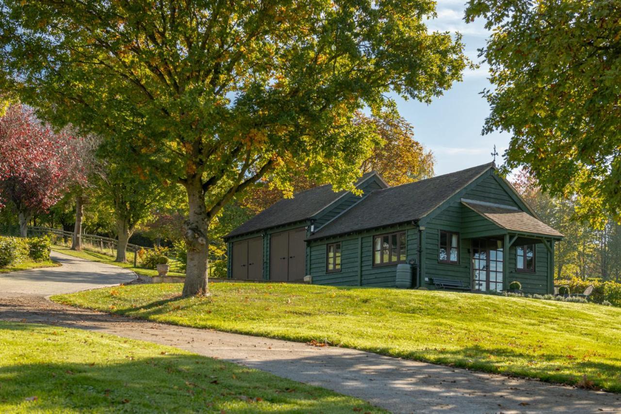 Beautiful Cottage With Stunning Views In Box Box  Zewnętrze zdjęcie