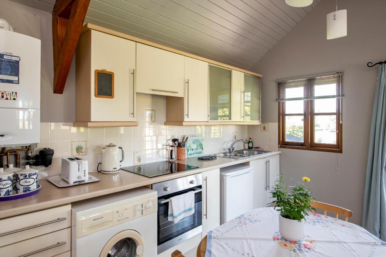 Beautiful Cottage With Stunning Views In Box Box  Zewnętrze zdjęcie